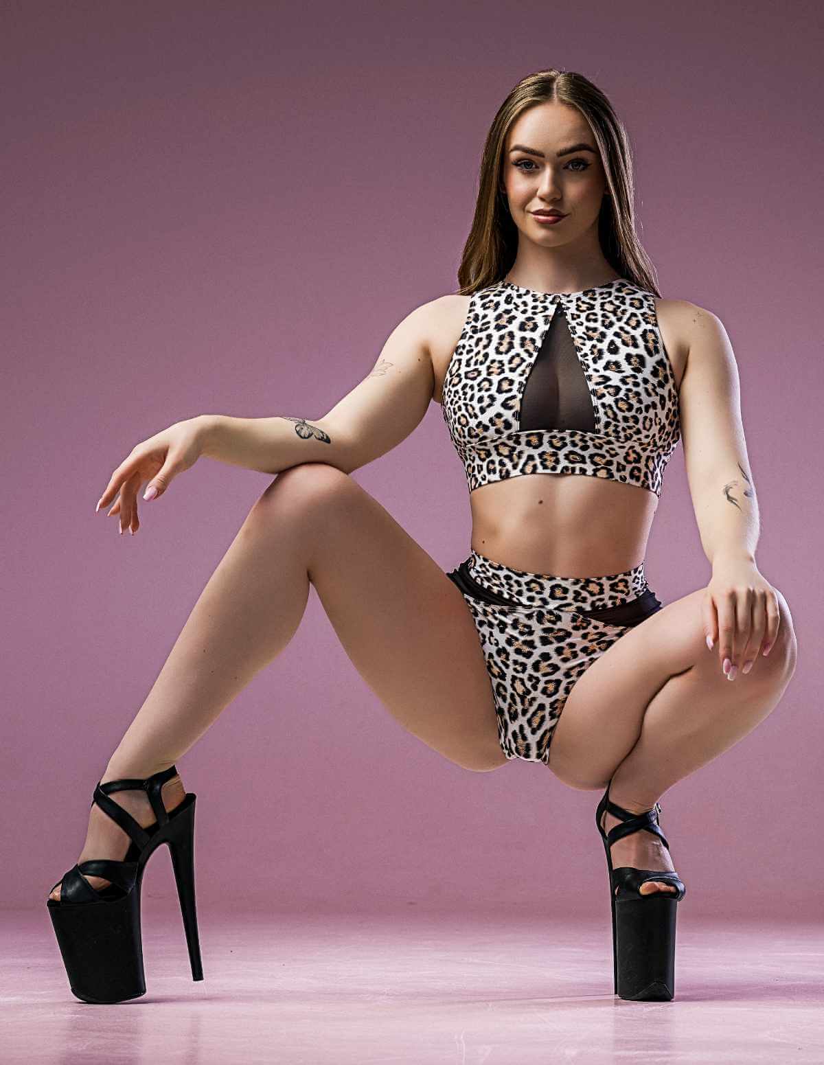 Pole shorts Monica Leo-2