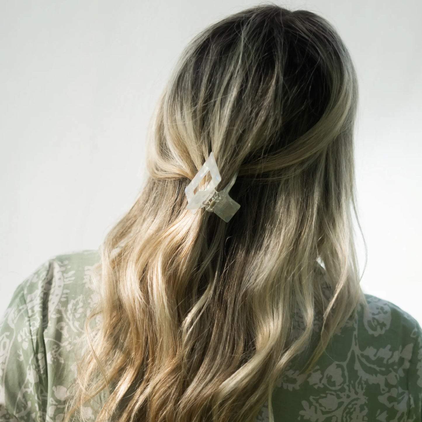 ELLA HAIRCLIP-1