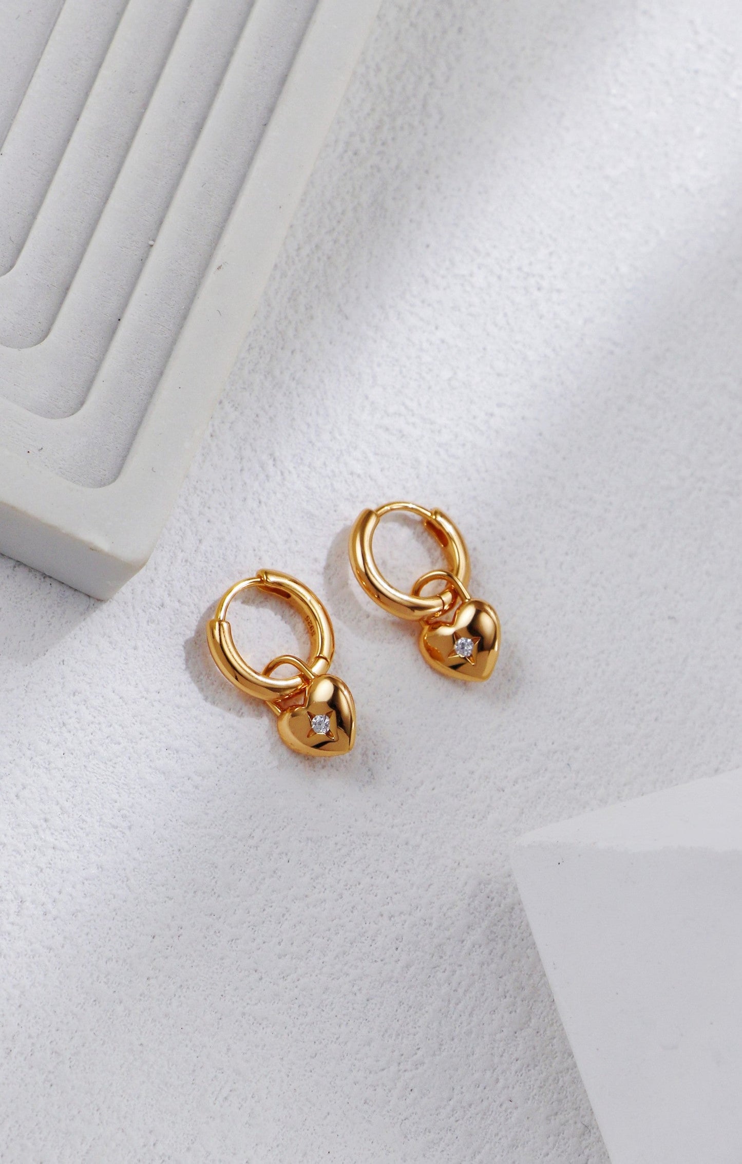 Heart-shaped Zirconia Earrings-2