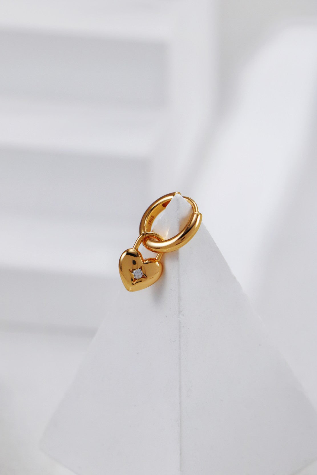 Heart-shaped Zirconia Earrings-4