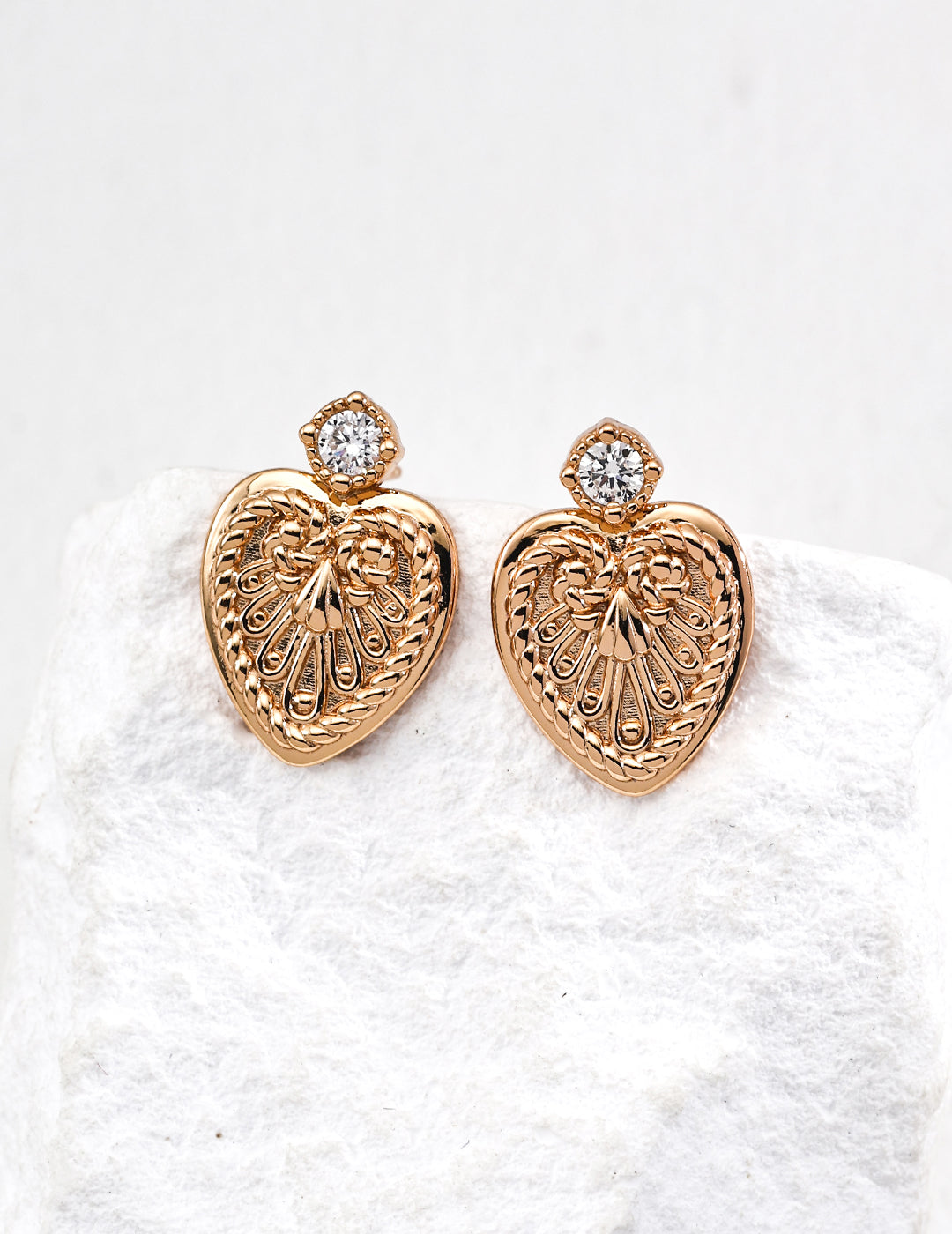 Heart Vintage-Inspired Zirconia Earrings-1