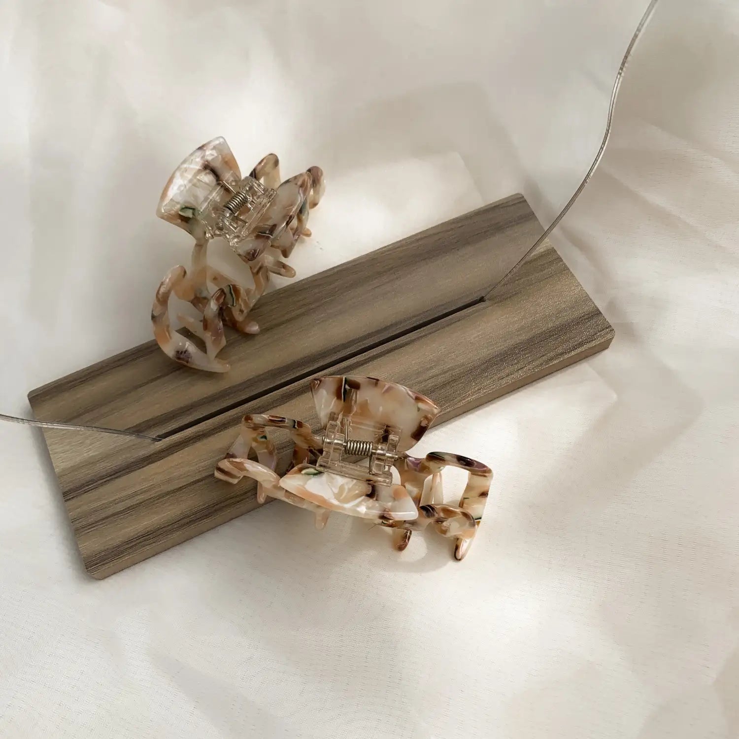 NIKI HAIRCLIP-2